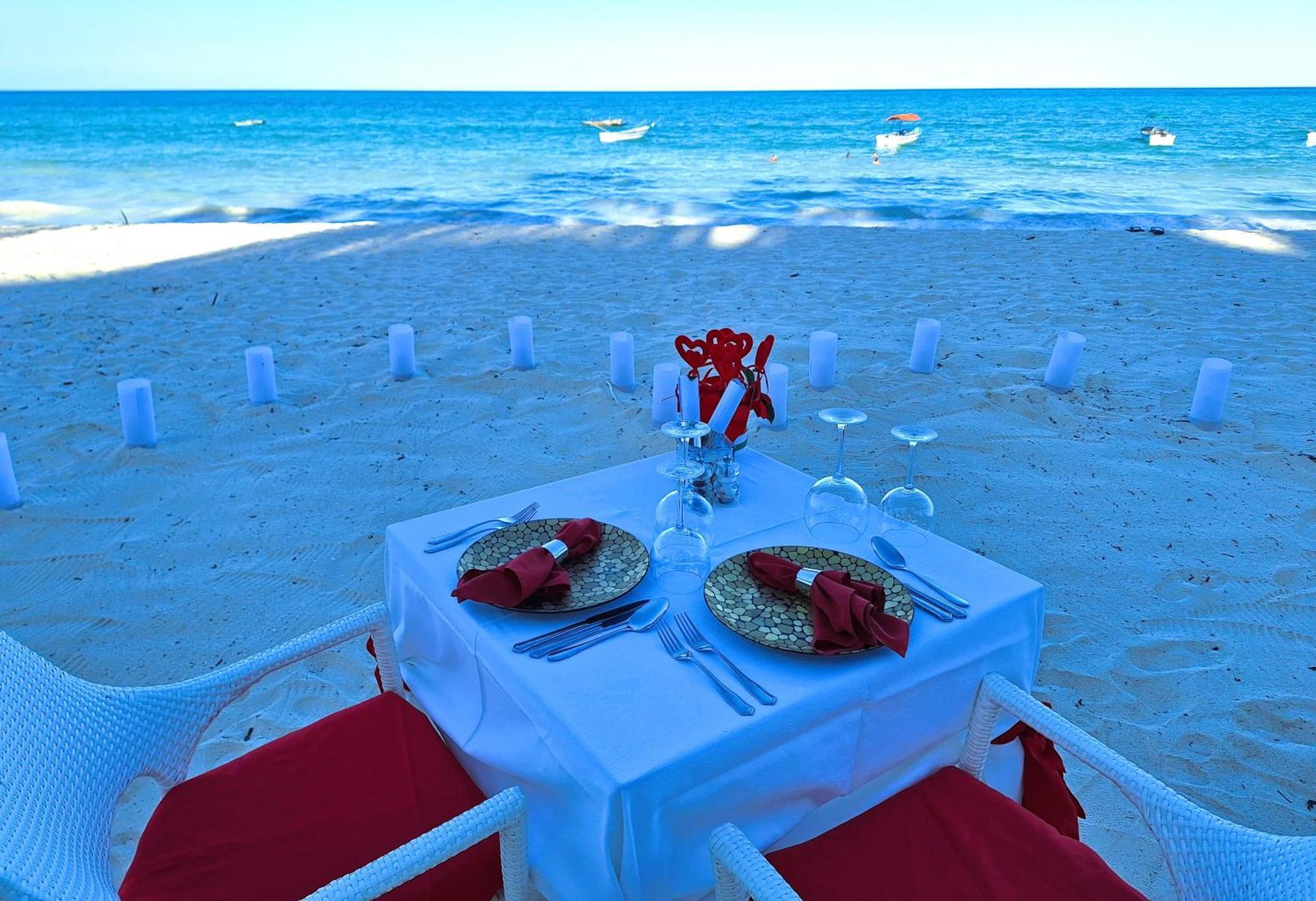 Bianco Azzurro Hotel & Restaurant Pwani Mchangani Eksteriør billede