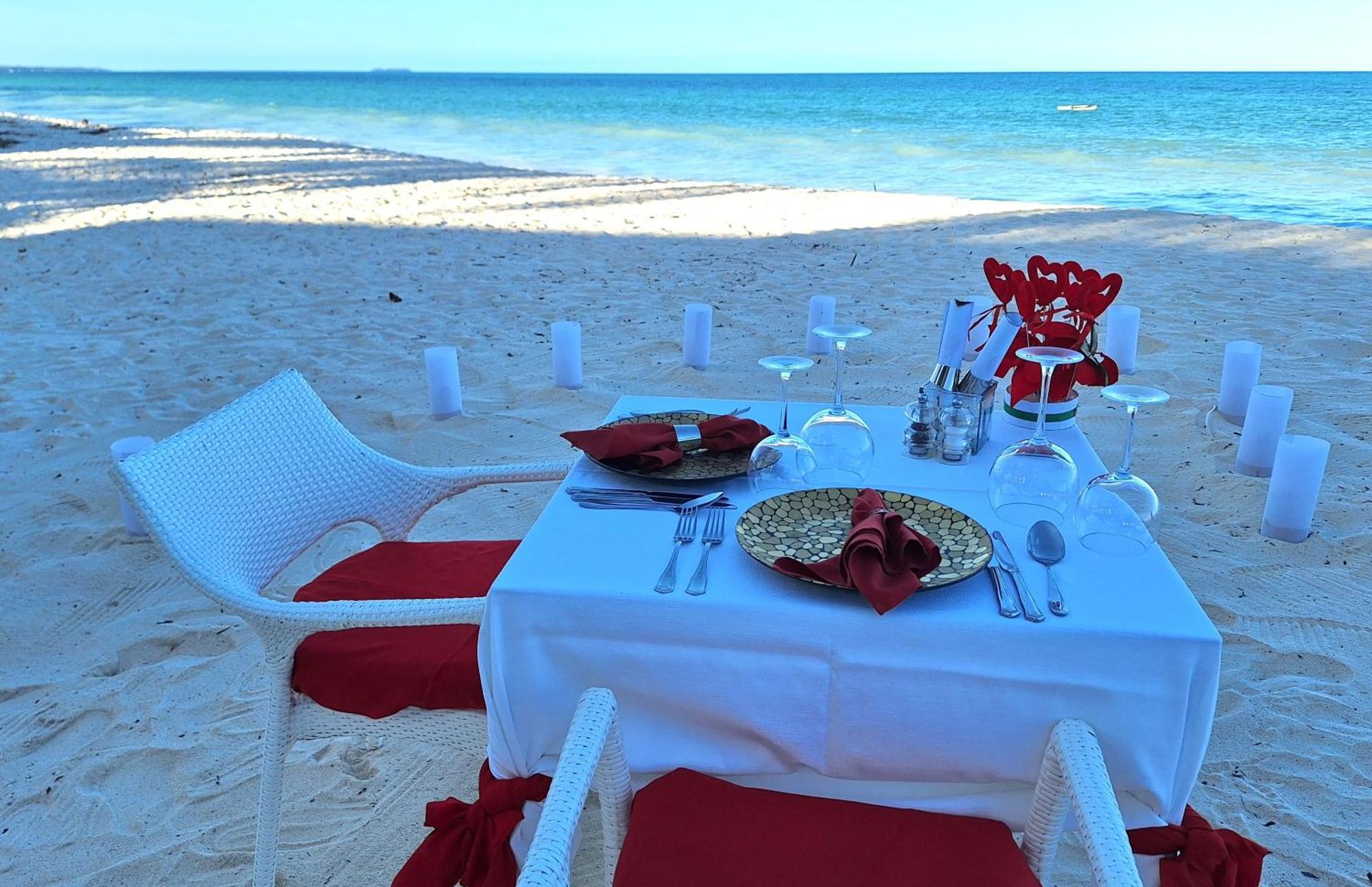 Bianco Azzurro Hotel & Restaurant Pwani Mchangani Eksteriør billede